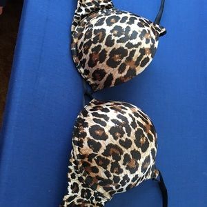 🛑 SOLD -Victoria Secret 34 B Bombshell bra